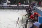 Warga Mancing Di Danau Sunter