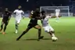 Liga 1: PSM Makassar Hajar Persib Bandung 3-1