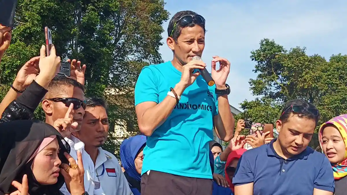 3 Lagu yang Bergema Saat Kunjungan Sandiaga Uno ke Bukittinggi, Ada yang Dinyanyikan Emak-emak