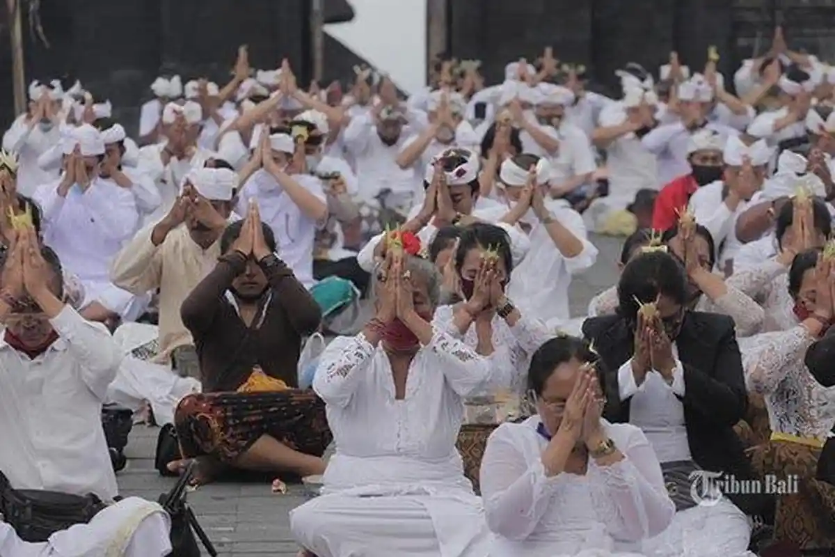 Otonan Selasa Wage Sinta atau Sabuh Mas, Hidup Bahagia Saat Umur Ini