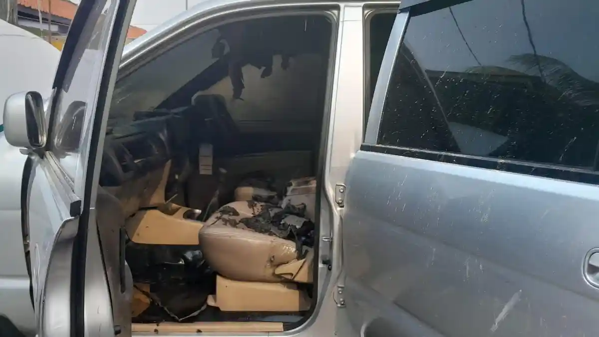 Korban Teror Bom Molotov yang Merusak Mobilnya Menduga Asmara Jadi Motif Pelaku