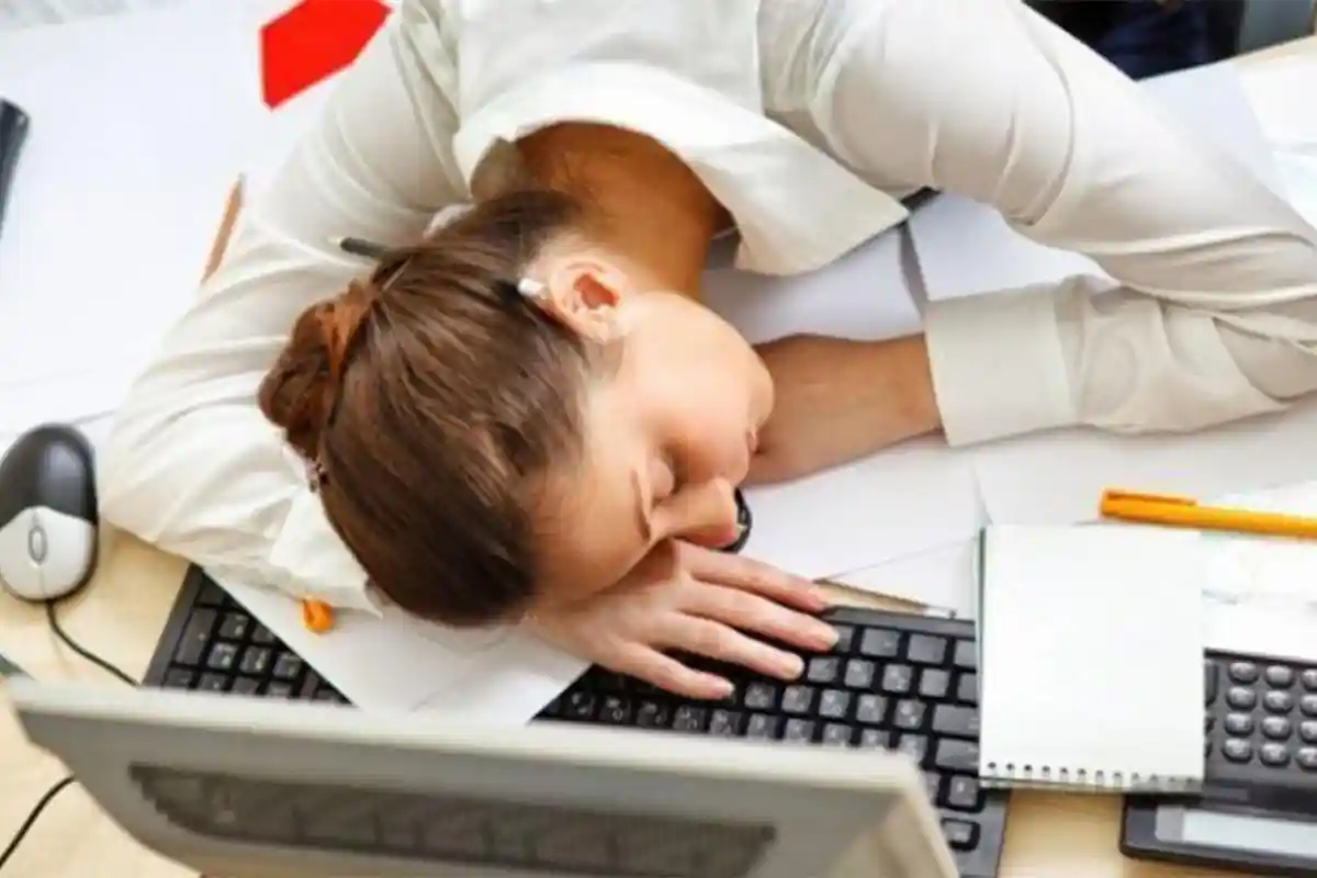 Selain Minum Kopi, Begini Cara Atasi Kantuk di Siang Hari