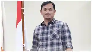 Ketua-Komisi-II-DPRD-Kota-Bekasi-Latu-Har-Hary-meminta-DLH-Bekasi.jpg