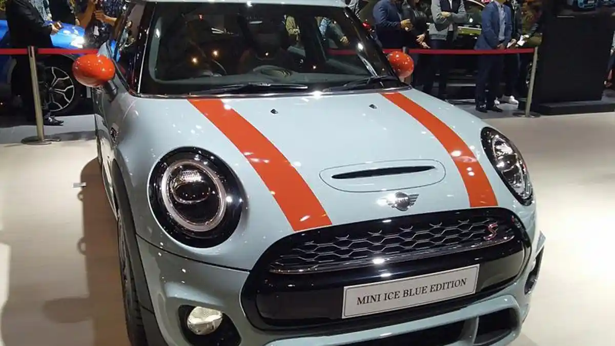 MINI Edisi Khusus Meluncur di IIMS, Harga Rp 800 Jutaan