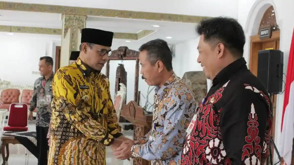 Bupati Lantik Dua Pejabat Pimpinan Tinggi Pratama Pemkab Temanggung