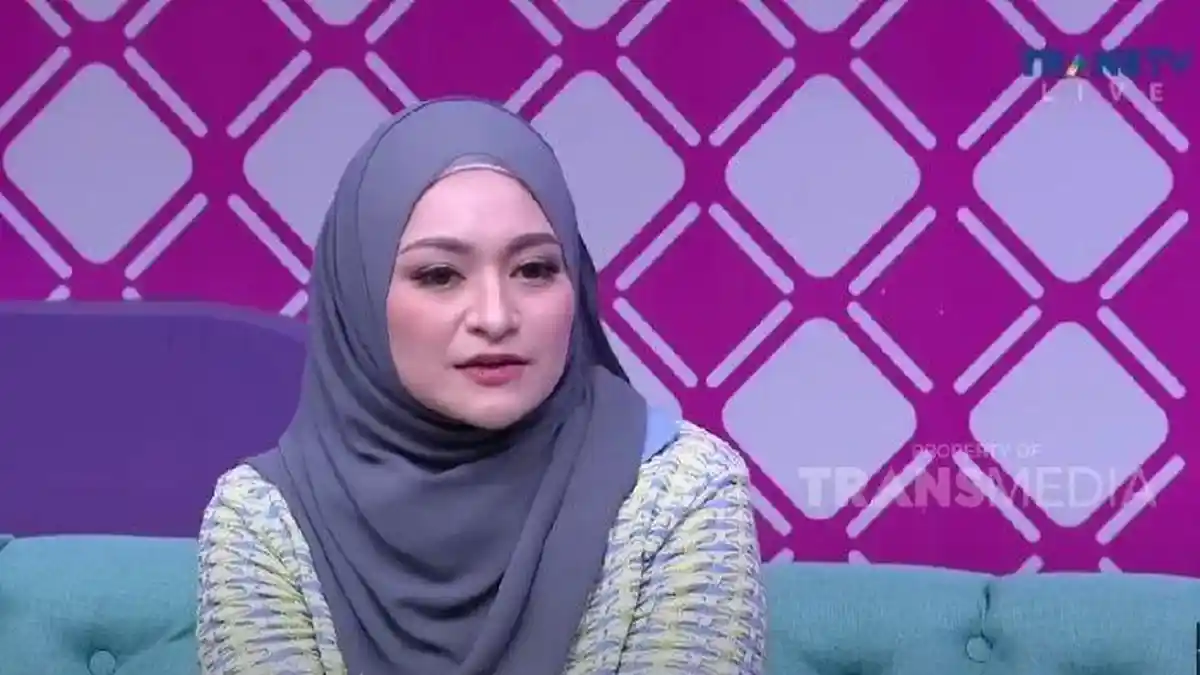 Pengakuan Nathalie Holscher Berniat Lepas Hijab Lagi, Nggak Kuat Hadapi Kehidupan