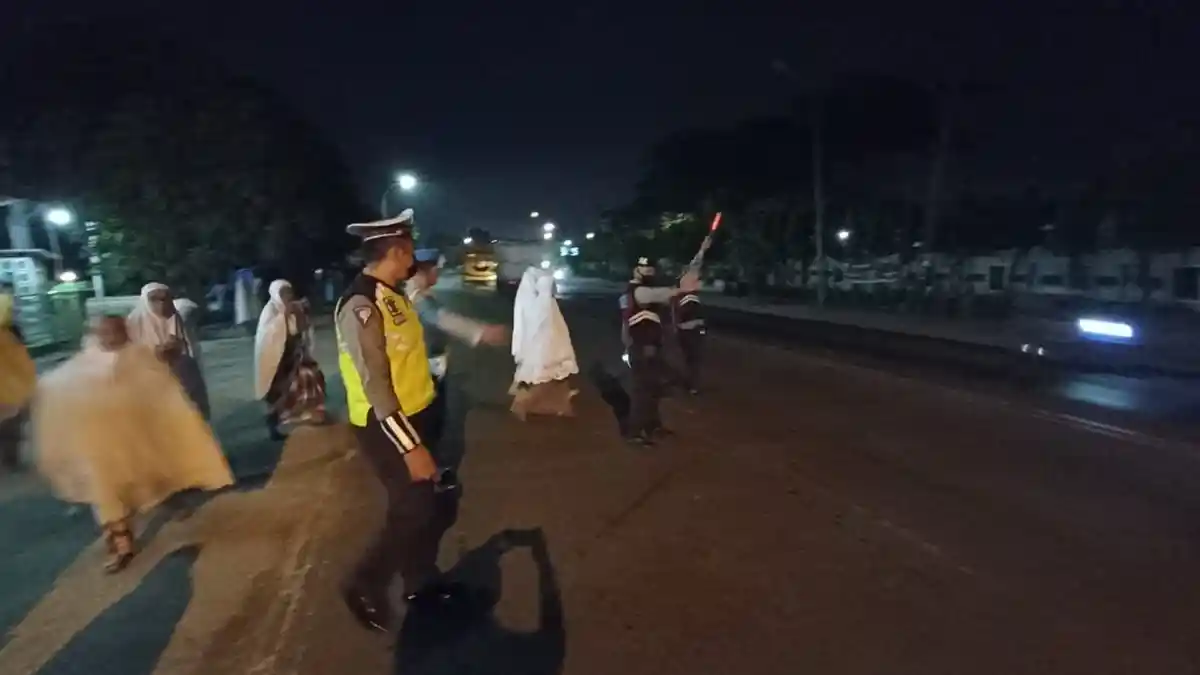 Antisipasi Penyebaran Covid-19, Polresta Deliserdang Laksanakan Patroli Asmara Subuh