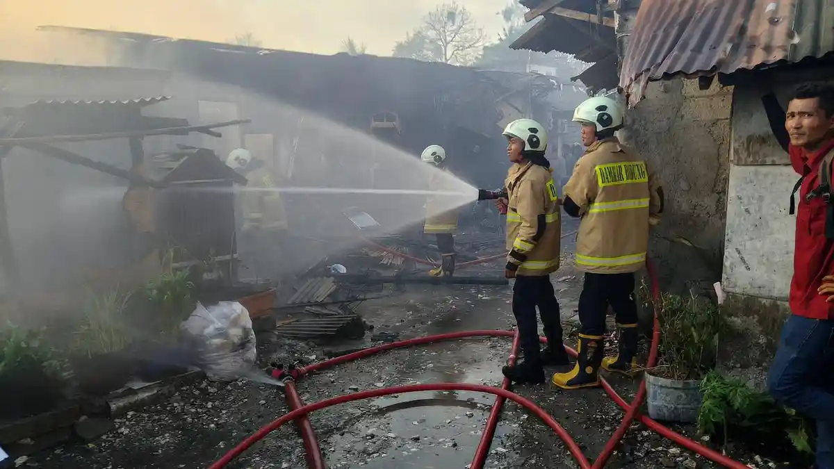 Komplek Rumah Bedeng di Uluwatu Badung Terbakar, 50 Orang Terpaksa Mengungsi