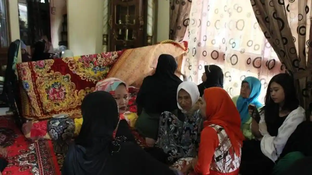 Istrinya Digoda, Seorang Polisi di Sulawesi Tikam Pemuda