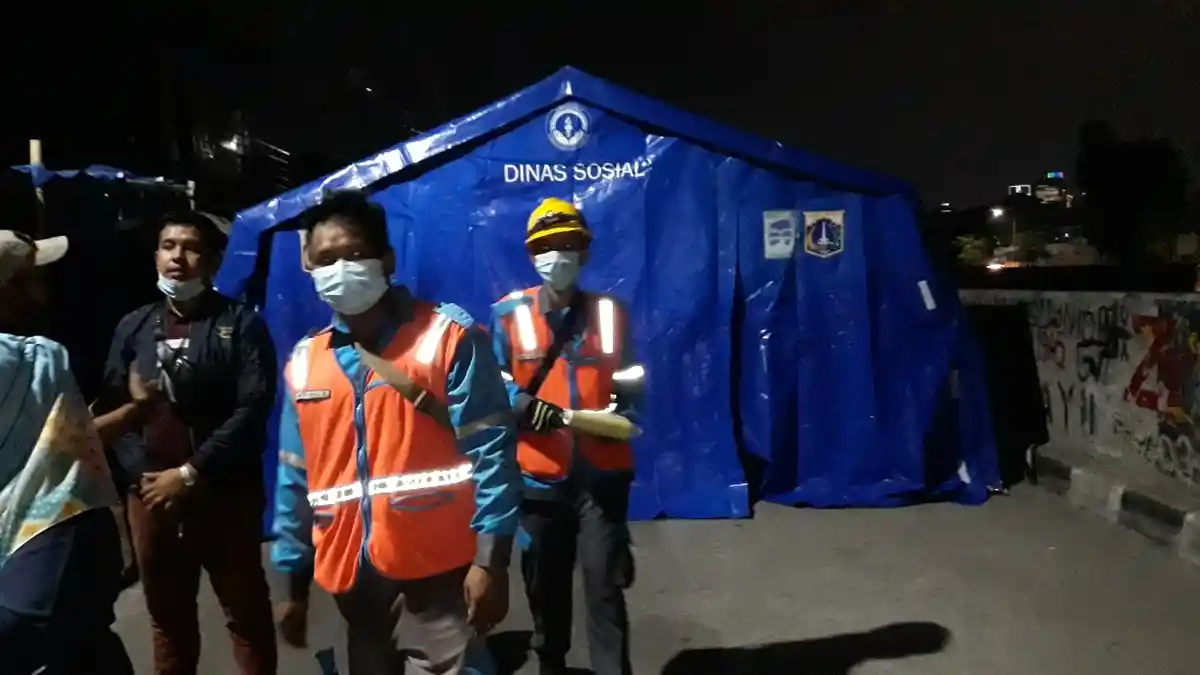 Posko Pengungsian Korban Kebakaran Kampung Pulo Terapkan Protokol Kesehatan