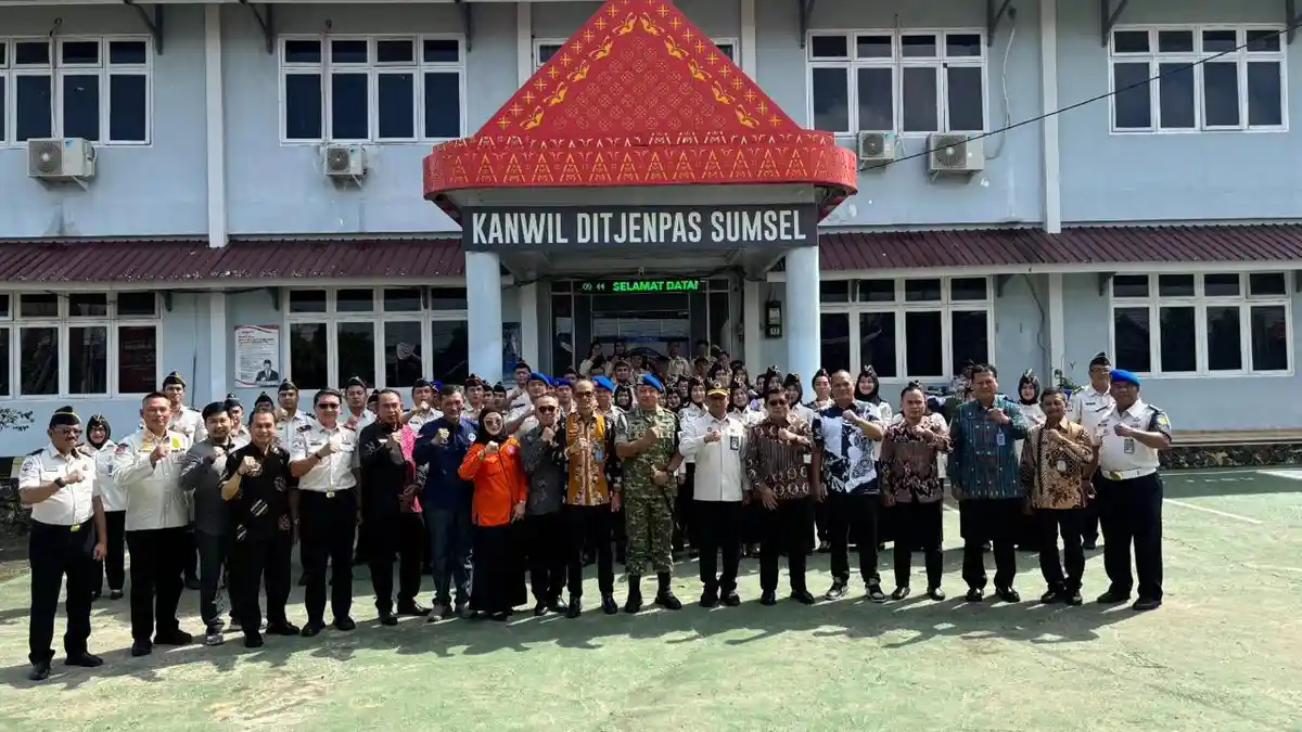 Perkuat Sinergi, Kanwil Kemenkum Sumsel Ikuti Apel Ikrar Bersih Narkoba
