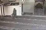 Aksi-pencuri-kotak-infak-terekam-CCTV-Masjid-Budi-Salawat.jpg