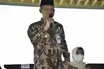 bupati-kebumen-arif-sugiyanto-bertemu-nelayan-di-pantai-surumanis-kecamatan-ayah-kebumen.jpg