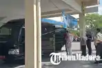 UTM-TRANS-Armada-kendaraan-minibus-Elf-UTM-Trans-utm-bangkalan.jpg