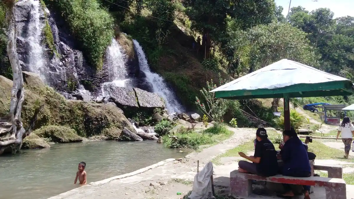 Air Terjun Bah Biak, Keindahan Tersembunyi di Balik Kebun Teh