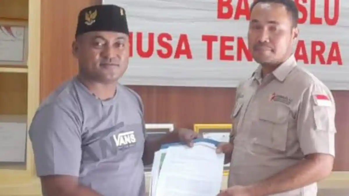 Perwakilan Masyarakat Sikka Adukan Paslon Terpilih ke Bawaslu NTT 