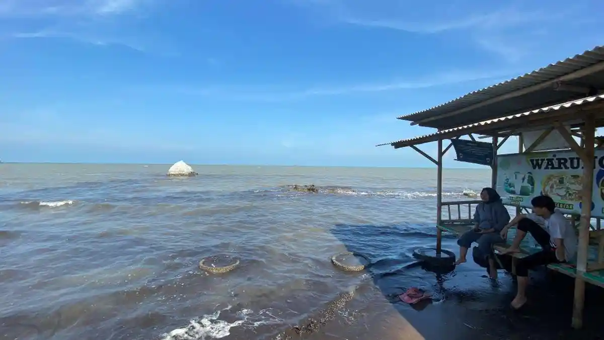 PHK Massal Terjadi di Kawasan Pantai Karangsong Indramayu, Sekarang Hanya Ada 6 Karyawan