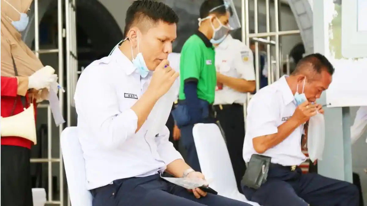 Kamu Perlu Tahu, Ini Beda GeNose Rapid Test dan Swab Berikut Harganya yang Jadi Syarat Naik Kereta