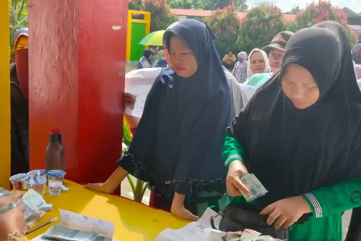 Masyarakat Aceh Tenggara Ramai-ramai ke Dinsos, Ini Mereka Lakukan