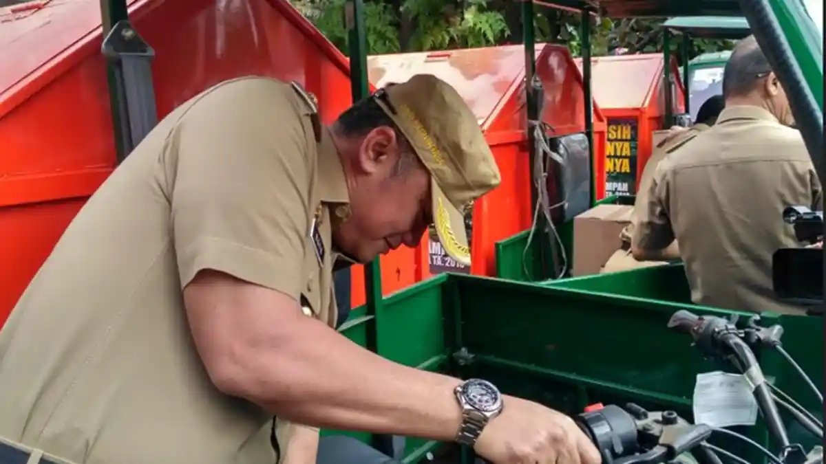 Dapat Tambahan Germor, Lurah Kemayoran Harap Bisa Percepat Pengangkutan Sampah