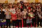 Anggota-Komisi-X-DPR-RI-Bonnie-Triyana-menghadiri-perayaan-Malam-Natal-Bersama.jpg