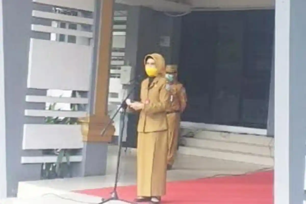 Masyarakat Diminta Kadinkes Kabupaten Banjar Yasna Khairina agar Tetap Terapkan Prokes