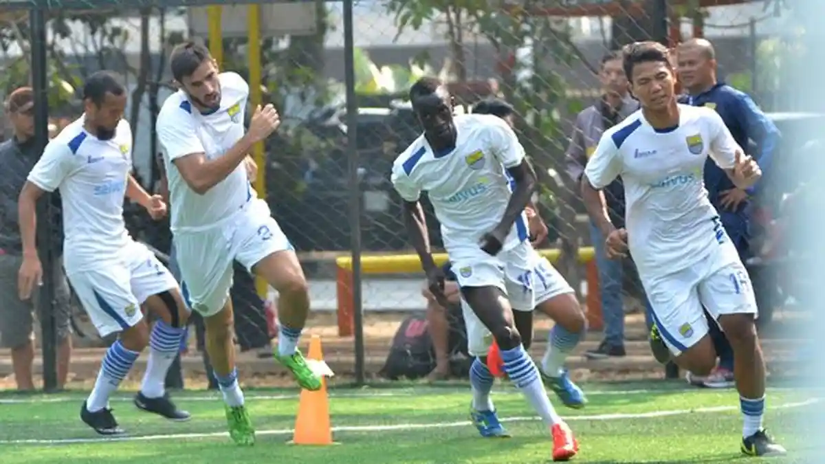 Persib Kesal Agen Konate Minta Nilai Kontrak Selangit