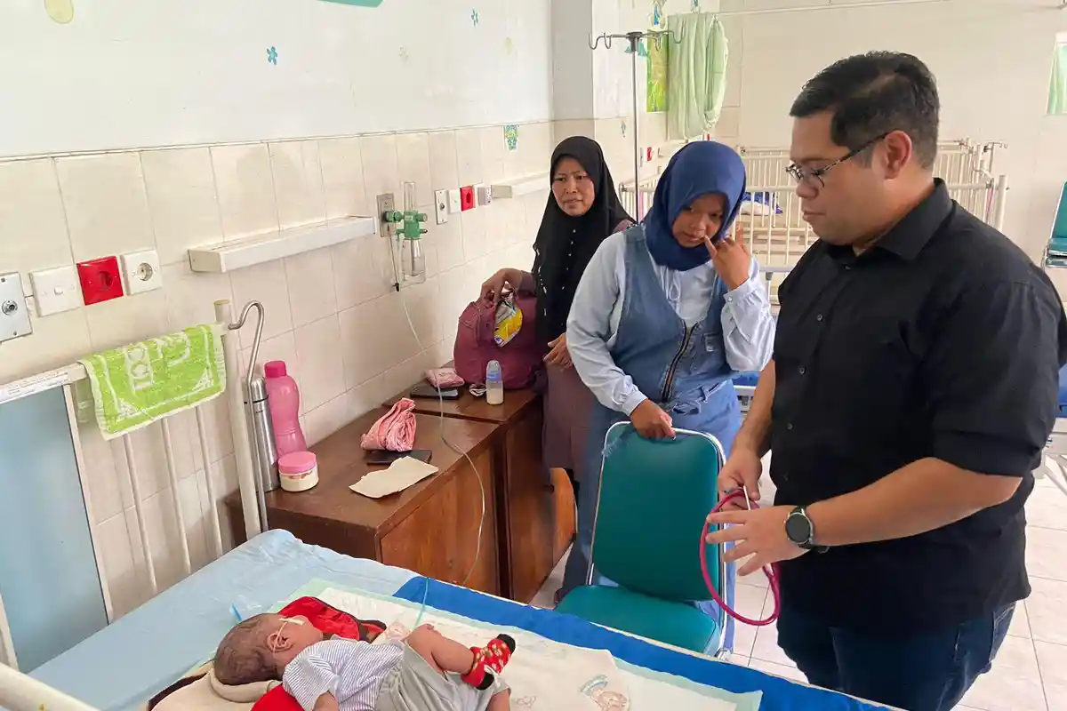Nasib Bayi di Ponorogo yang Terlahir Tanpa Lubang Anus, Dinsos P3A Berikan Jaminan Pengobatan