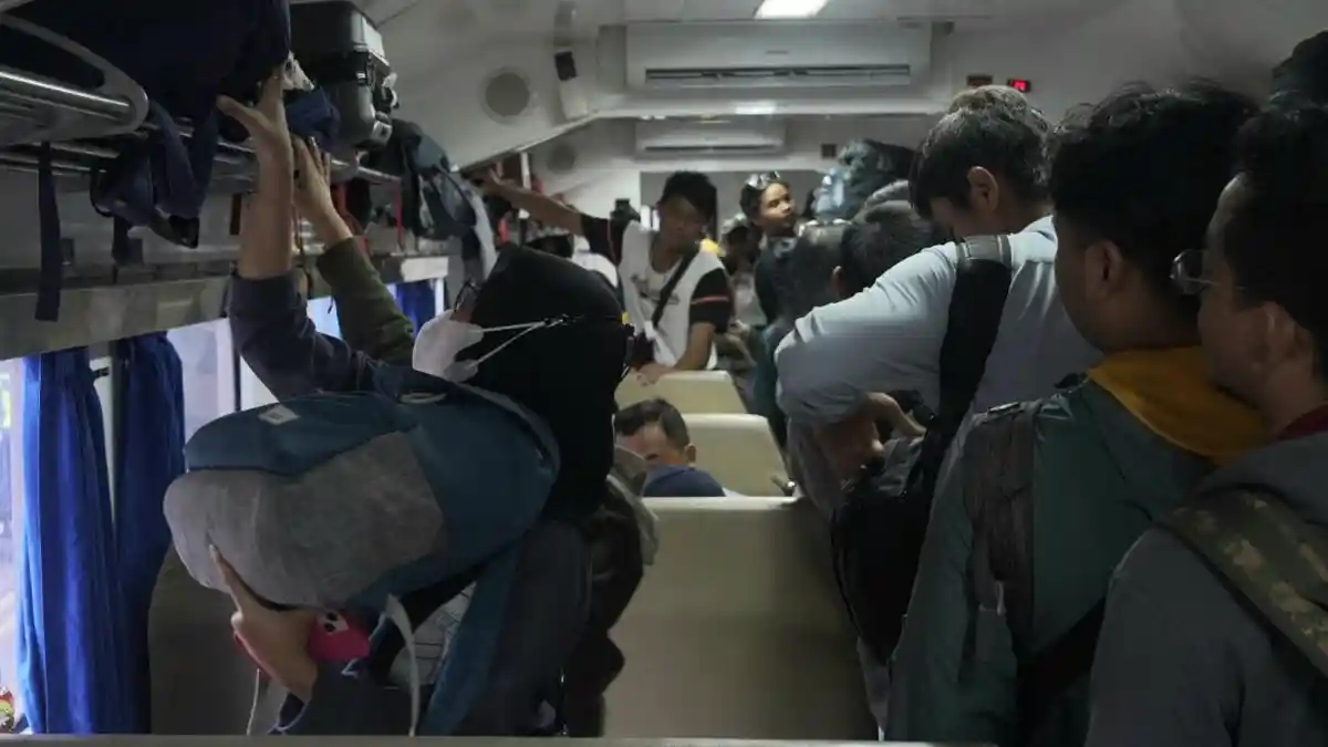 H-4 Lebaran, Penumpang Kereta di Daop 8 Surabaya Tembus 47 Ribu