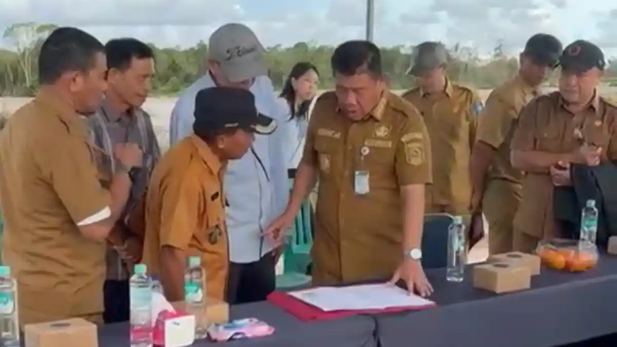 Gubernur Babel Terbang ke Belitung Gunakan Helikopter, Datangi Desa Perpat Atasi Kisruh IUP Kaolin