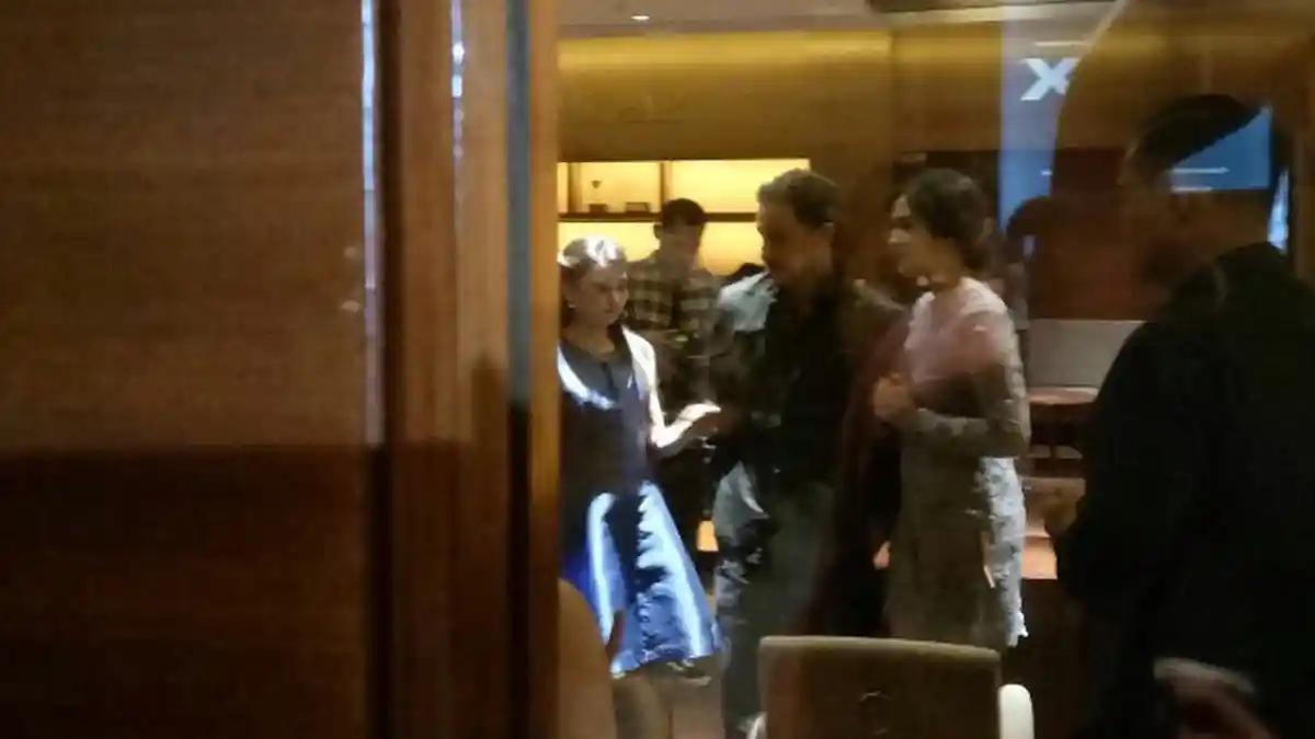 Kecup Hamish Daud ke Raisa Saat Makan Malam Romantis