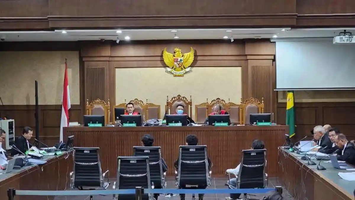 Hakim Sidang Lukas Enembe: Tidak Mungkin Saksi Budi Pinjamkan Uang Rp 1 Miliar Tanpa Ada Harapan