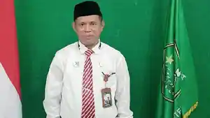 Kepala-Kantor-Kementerian-Agama-Kabupaten-Rote-Ndao-Neang-Pining-Manimakani.jpg