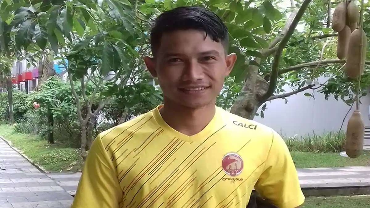 Libur Lebaran  Dibekali Jadwal Latihan, Stopper Sriwijaya FC Obet Choiri Tetap Enjoy