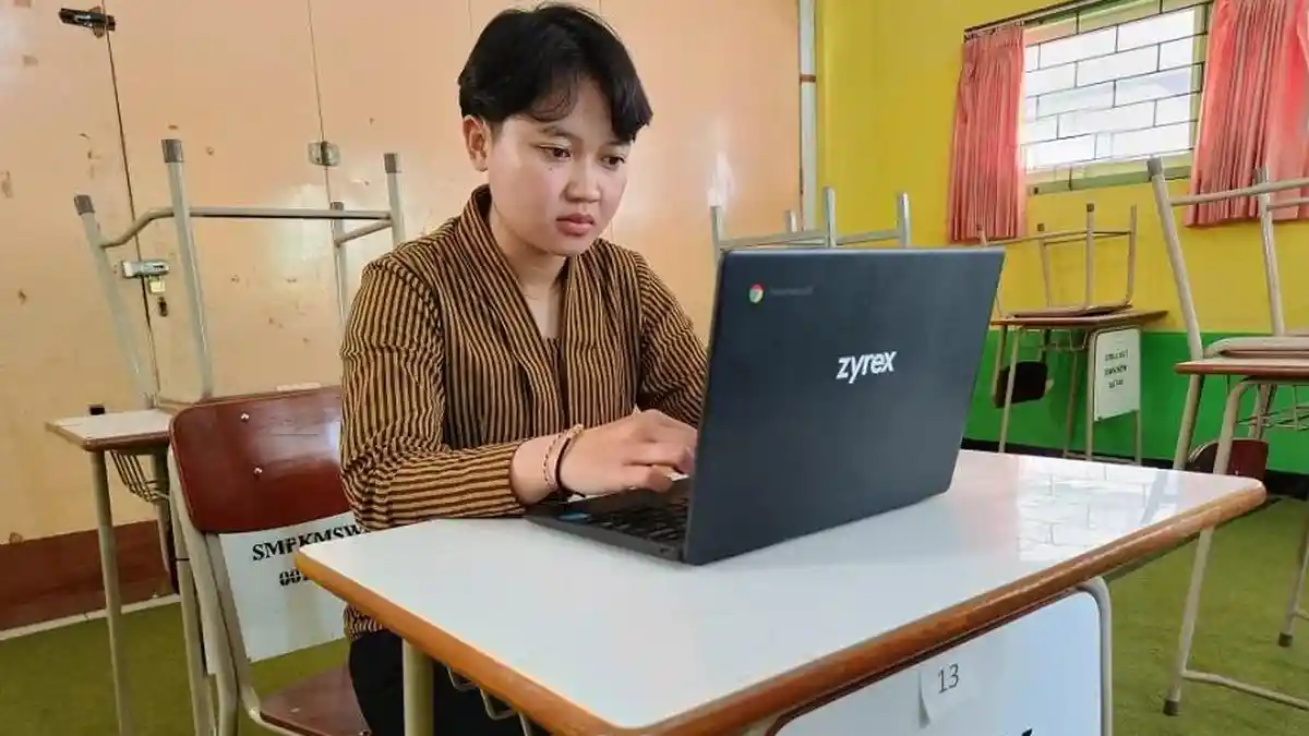Chromebook Jadi Sorotan, SMP Katolik Marsudisiwi Kota Malang Tunjukkan Sisi Positif di Ruang Kelas