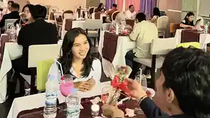 DINNER-VALENTINE-Puluhan-pasangan-mengikuti.jpg