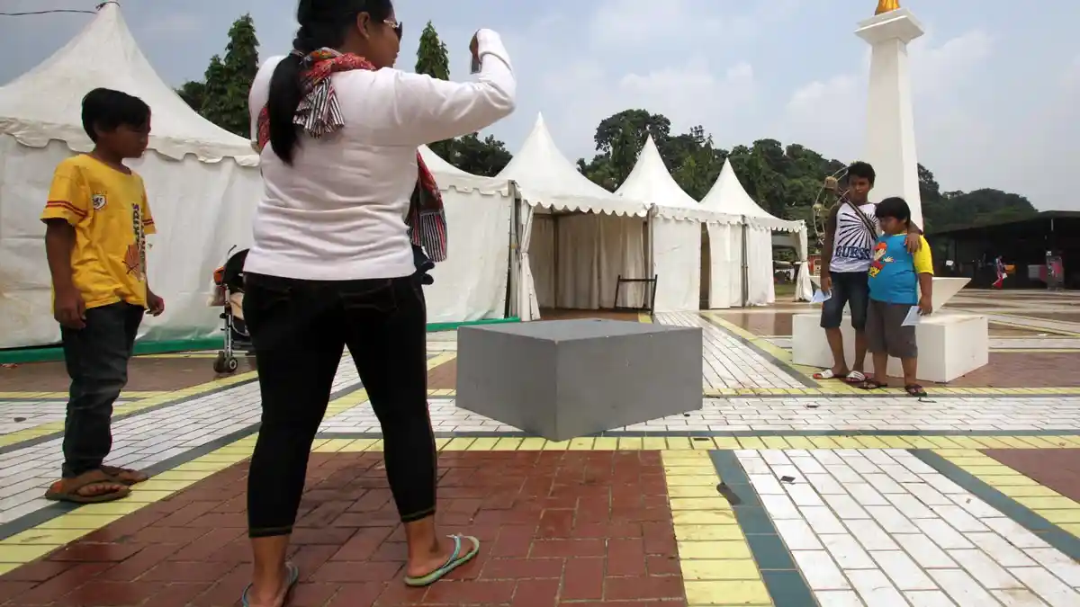 Kementerian BUMN Bagi-bagi Hadiah ke Pengunjung PRJ Senayan