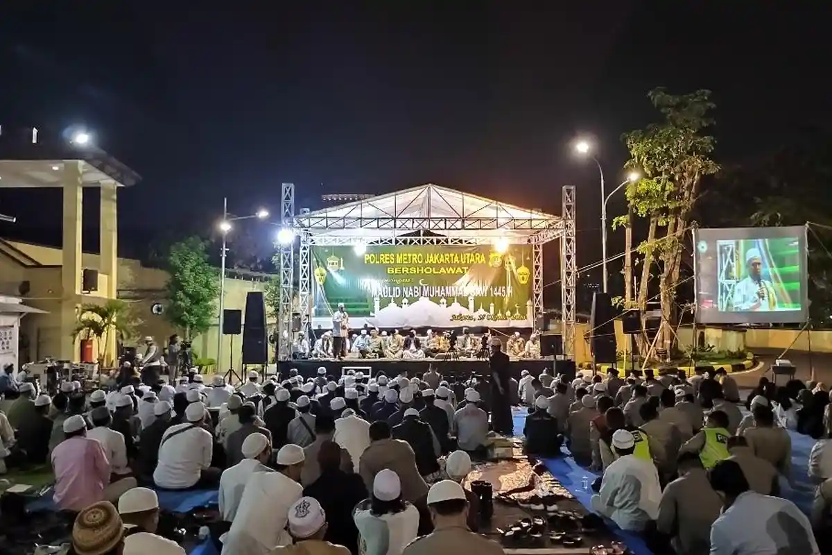 Peringatan Maulid Nabi Muhammad SAW, Polres Jakut Ajak Warga Saling Rangkul Ciptakan Pemilu Damai