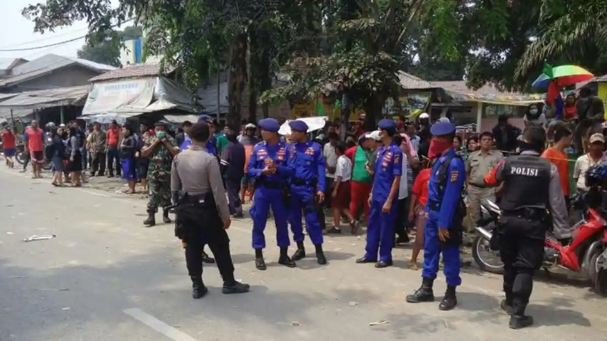 Sebagian Warga Manfaatkan Situasi dengan Berdagang Masker