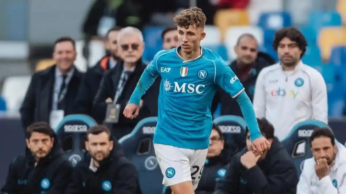 Selangkah Lagi Jesper Lindstrom Tinggalkan Napoli dan Gabung Everton