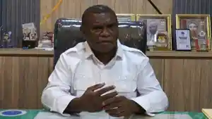 Paskalis-Semunya-di-kantor-KPU-Papua-Barat-Manokwari-Senin-29042024.jpg
