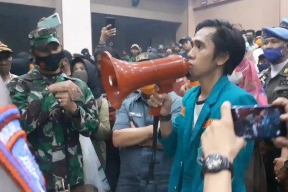 Demonstran di Jeneponto Ancam Segel Kantor DPRD Jika Tuntutannya Tak Dipenuhi