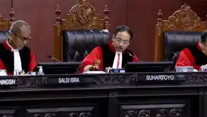 SUASANA-SIDANG-PHPU-di-Mahkamah-Konstitusi-Selasa-422025.jpg