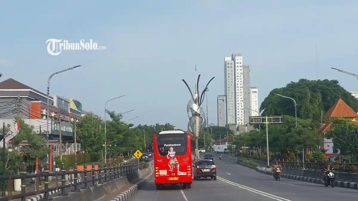 Prakiraan Cuaca Solo Hari Ini Selasa 14 April 2026 : Berpotensi Hujan Sedang