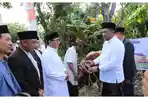 2026-05-27-Patahudding-menyerahkan-sapi-bantuan-Presiden-Prabowo.jpg