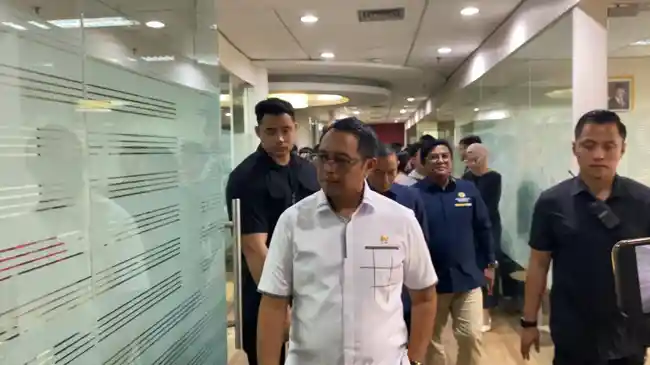 Hasan Nasbi Ungkap Masih Pimpin PCO atas Perintah Mensesneg dan Seskab Teddy Indra Wijaya
