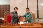 DPRD-Buleleng-Sahkan-Dua-Ranperda-Menjadi-Perda.jpg