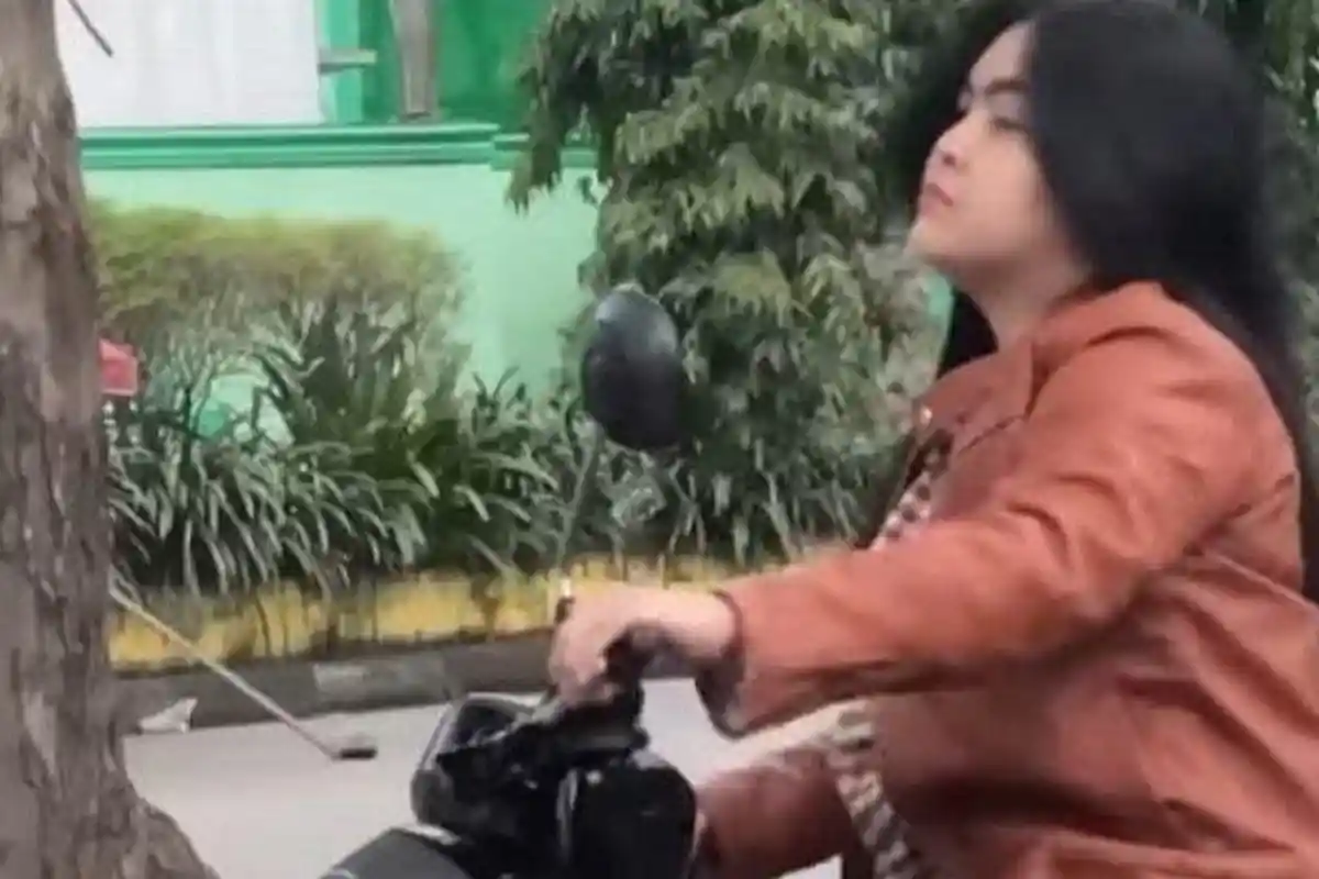 Kisah Miris di Balik Viral Wanita di Medan Pukuli Mobil hingga Berdiri di Motor, Terungkap Sosoknya