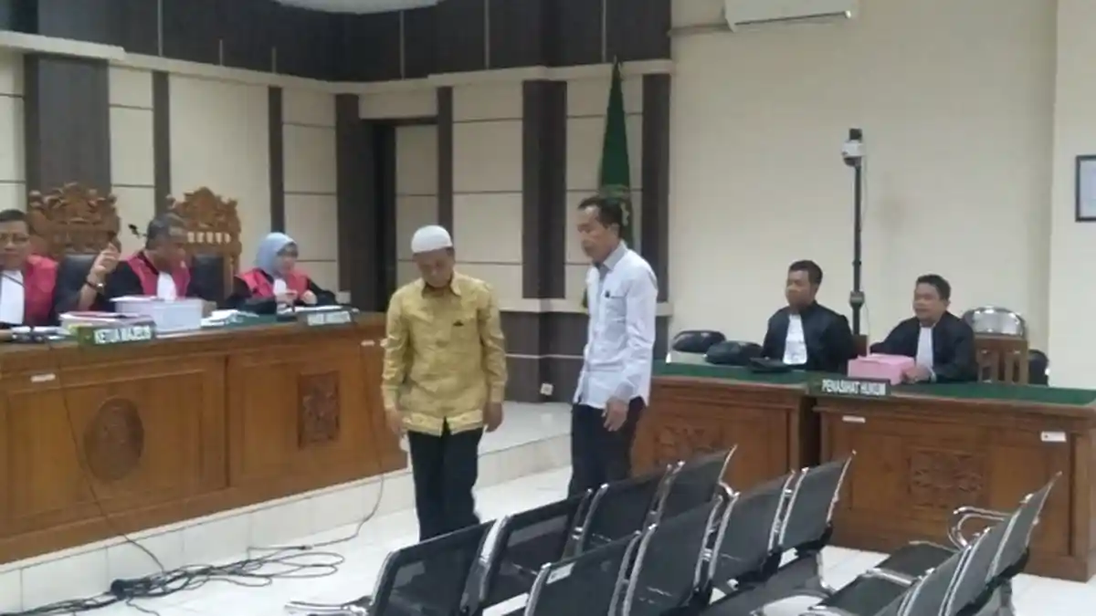 Direktur Utama dan Direktur PD BKK Pringsurat Dituntut 16 Tahun Penjara