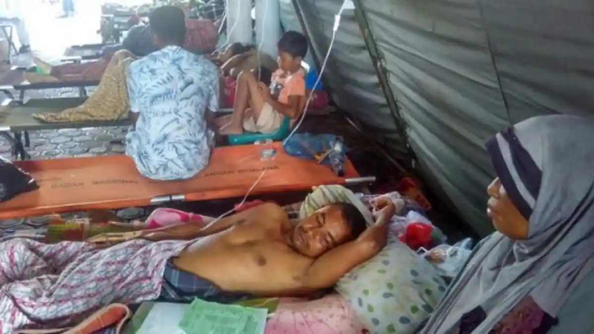 Selamat dari Maut, Tarmizi Lindungi Bayi dan Istrinya dari Reruntuhan Atap
